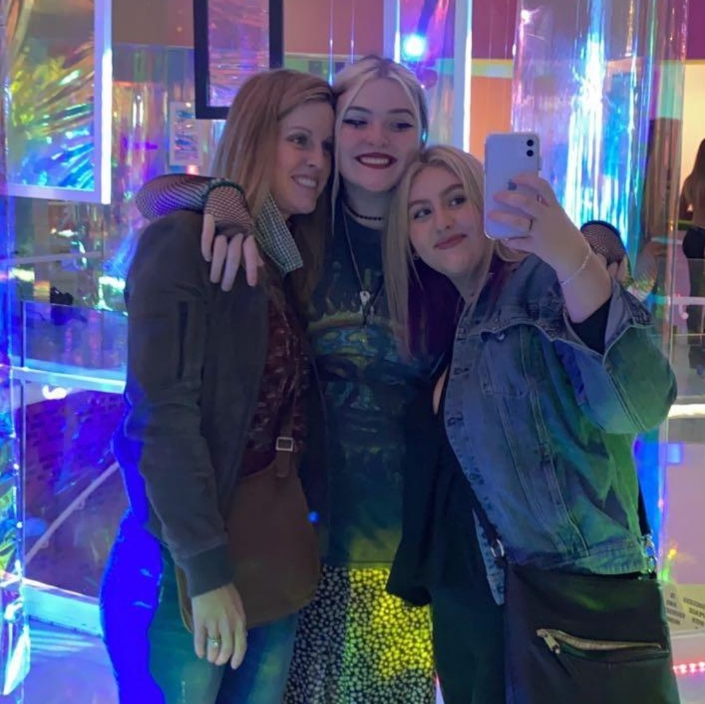 Meet your Posher, Rebecca